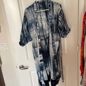 Blue and white linen robe/kimono